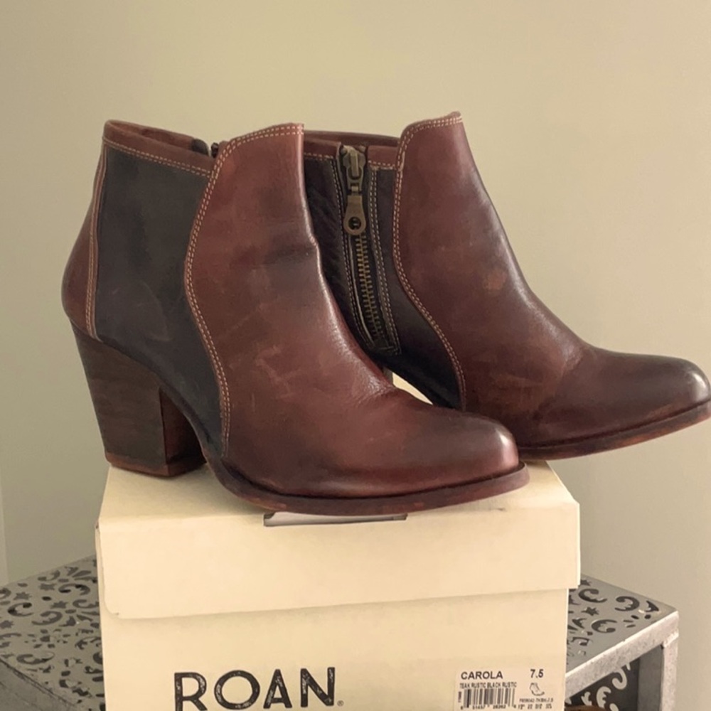 Roan 2 tone booties